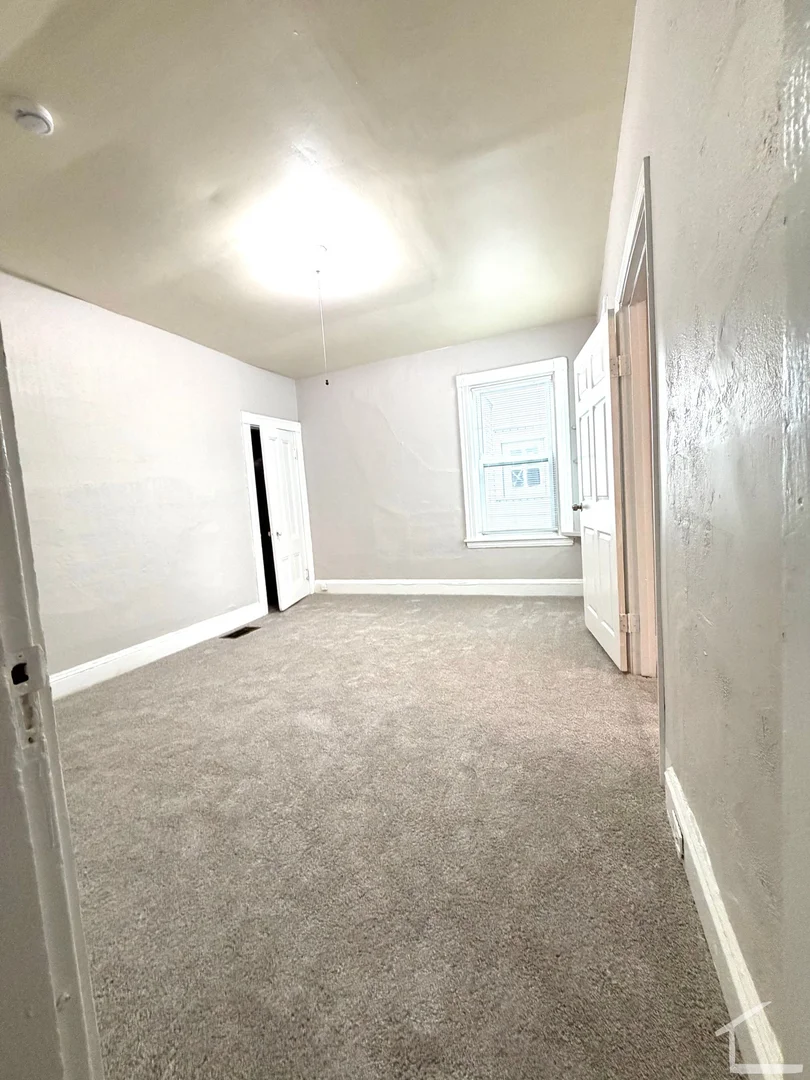26, Blaine St., Unit TOWNHOUSE STYLE, Allston, Boston, MA, 02134
