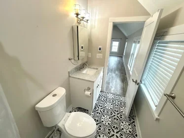 Dairenin tamamı Ikamet yerinde konumu 32, Jefferson St., Unit 1, Wellington, Cambridge, MA, 02141, 19 22 görüntüsü