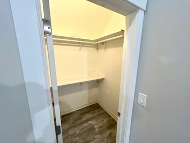Dairenin tamamı Ikamet yerinde konumu 32, Jefferson St., Unit 1, Wellington, Cambridge, MA, 02141, 10 22 görüntüsü