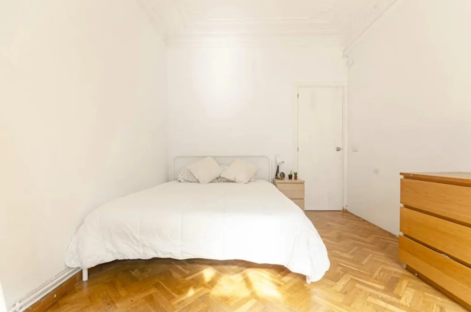Quarto de estudante funcional perfeito para estudar em 