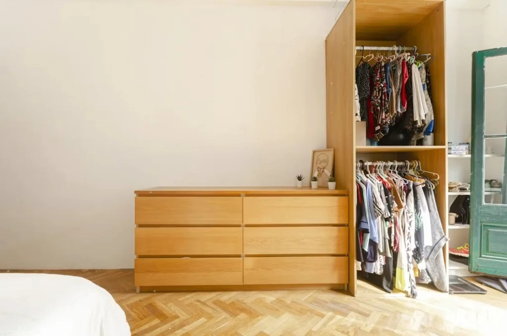 Quarto acolhedor para estudantes disponível em 