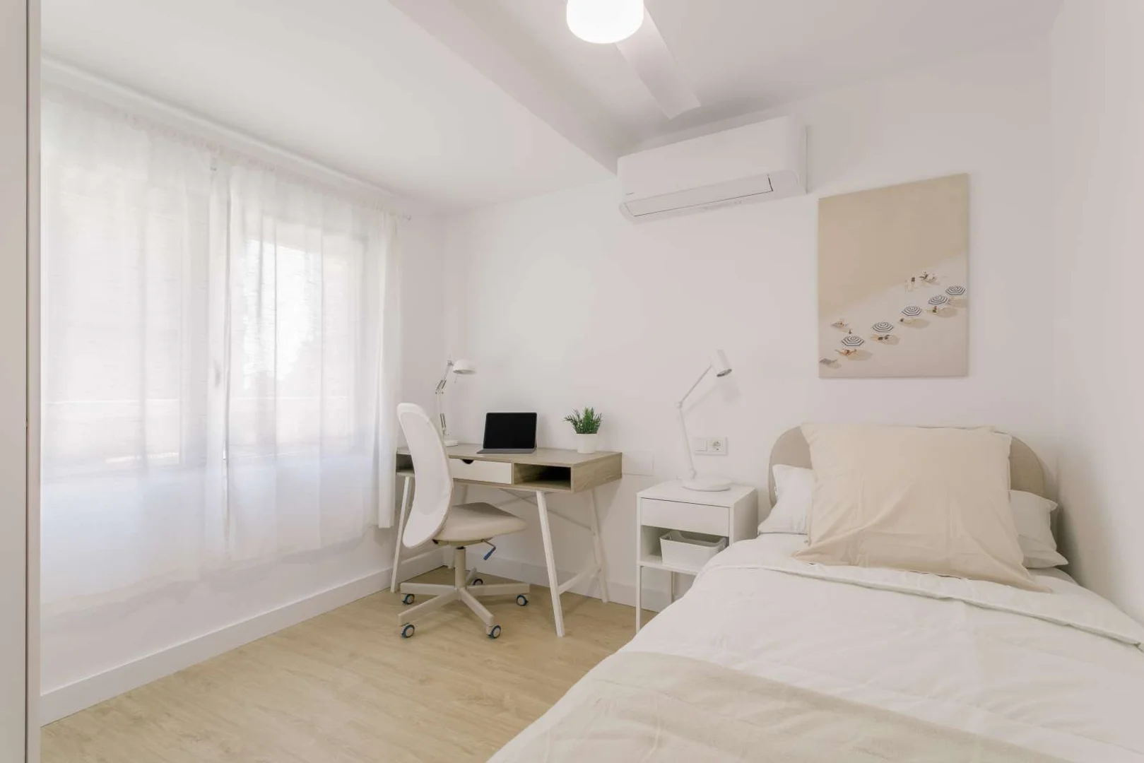 Studentenfreundliches Zimmer in mit modernen Annehmlichkeiten