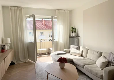 Entire apartment at Tärningholmsgatan 13D, image 5 of 13