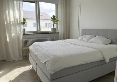 Entire apartment at Tärningholmsgatan 13D, image 8 of 13
