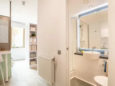 Private room at 5, 8 London Rd, Brighton and Hove, Brighton BN1 4JA, UK, image 6 of 49