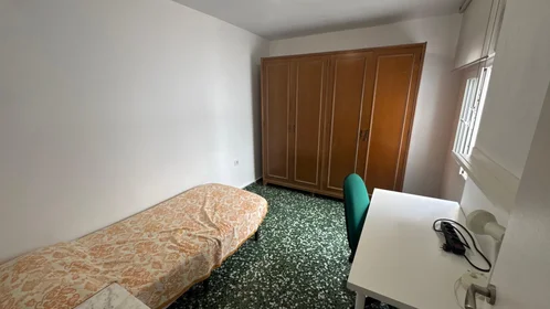 Shared room at Carrer de Pinzón, 8, esc. 0 6º 12, image 12 of 17