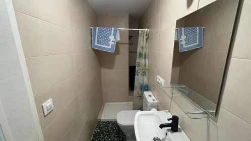 Shared room at Carrer de Pinzón, 8, esc. 0 6º 12, image 7 of 17