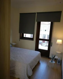Private room at Rua de Serpa Pinto, image 1 of 7