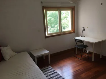 Habitación privada barata en {area}