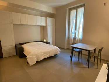Całe miejsce Via Andrea Ponti, obraz 2 30