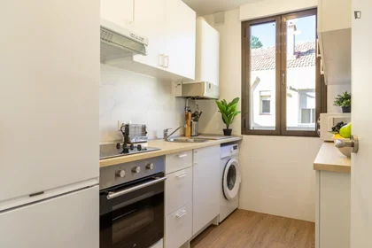 Prywatny pokój Calle Jacinto Benavente, obraz 6 21