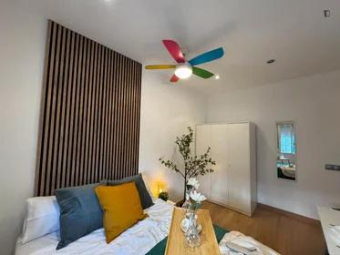 Quarto privado em Calle Fitero, imagem 2 de 18