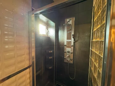 Quarto privado em Calle Fitero, imagem 12 de 18