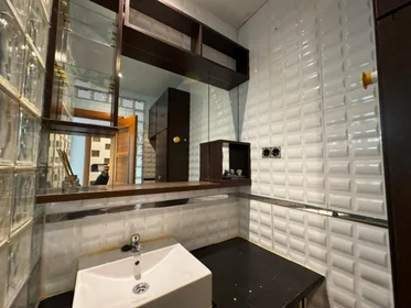 Quarto privado em Calle Fitero, imagem 13 de 18