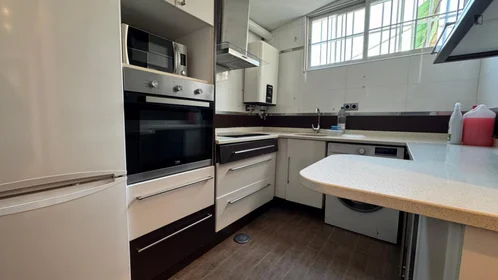 Quarto privado em Calle Fitero, imagem 9 de 18