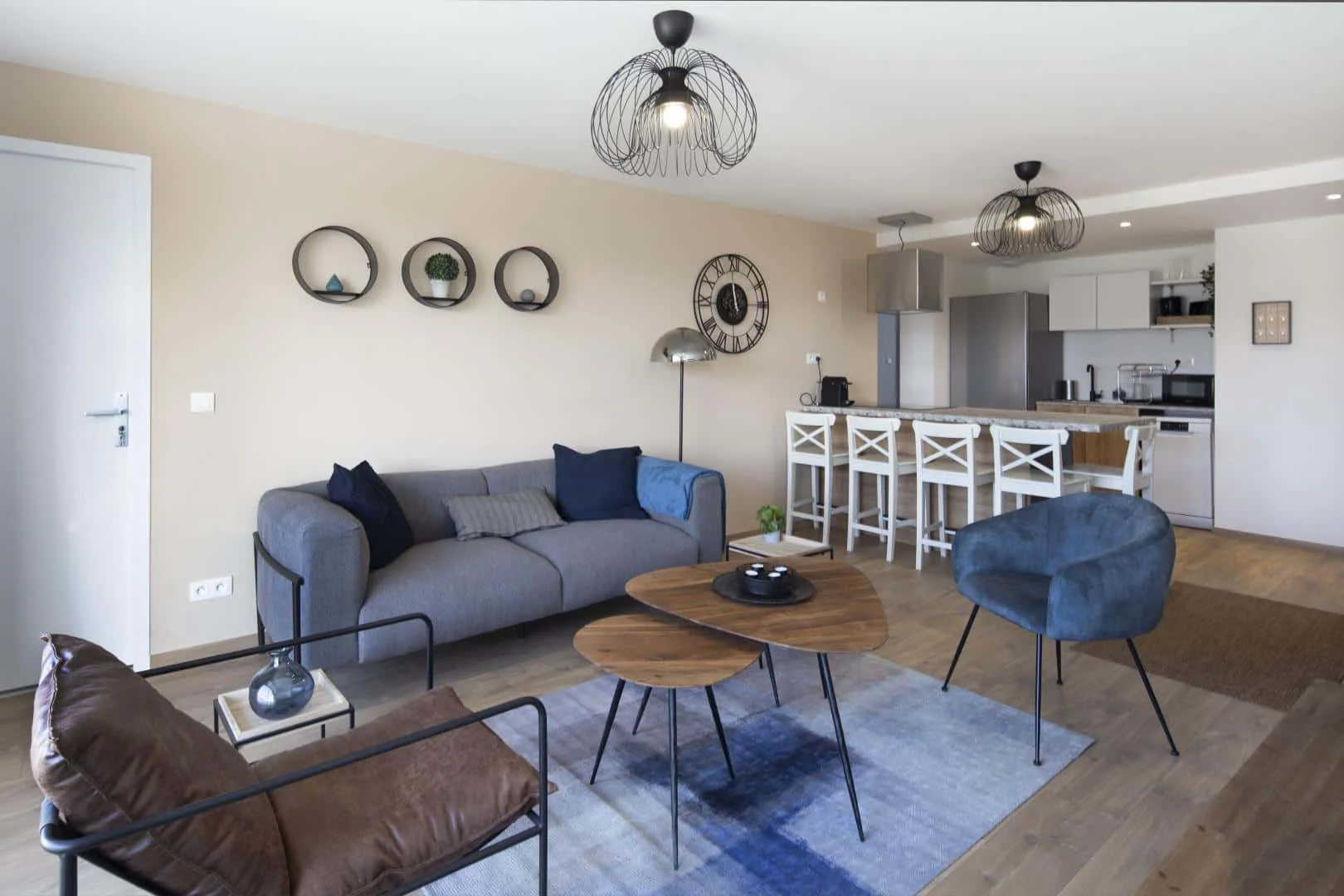 Chambre confortable pour étudiants disponible dans 