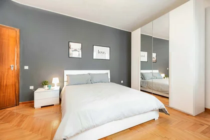 Habitación privada en Via Curzola, 3, 35135 Padova PD, Italia, imagen 1 de 33