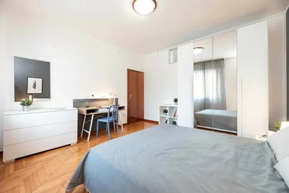 Habitación privada en Via Curzola, 3, 35135 Padova PD, Italia, imagen 25 de 33