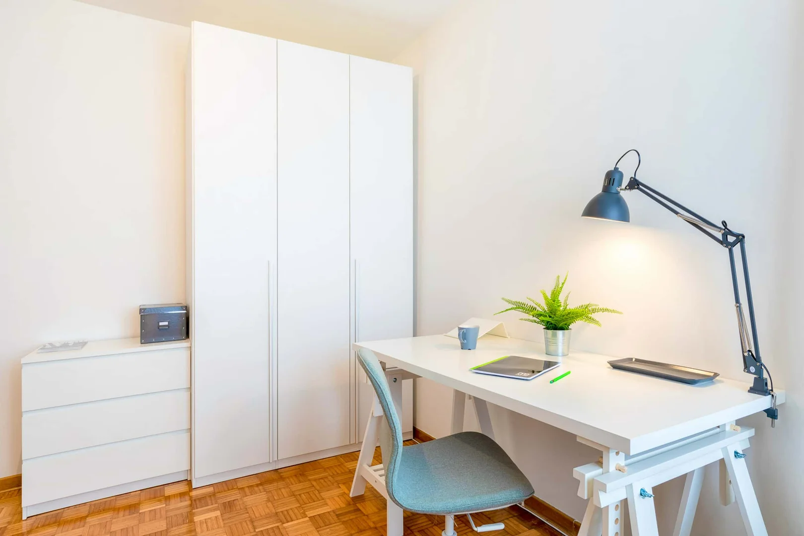 Budget-friendly student room close to campus in 