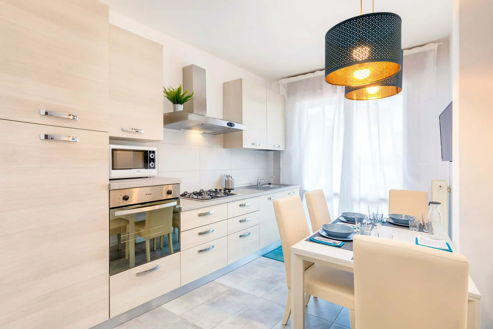 Budget-friendly student room close to campus in 