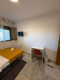 Chambre privée à Av. de las Américas, 9, Distrito Centro, 29002 Málaga, España, image 2 de 16
