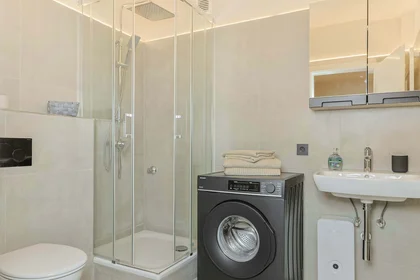 Całe miejsce Kölner Str., 40211 Düsseldorf-Stadtbezirk 1, Germany, obraz 13 16