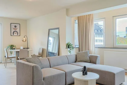 Całe miejsce Kölner Str., 40211 Düsseldorf-Stadtbezirk 1, Germany, obraz 3 16