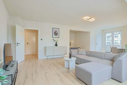 Całe miejsce Kölner Str., 40211 Düsseldorf-Stadtbezirk 1, Germany, obraz 5 16