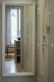 Entire apartment at 32 Rue Châteauneuf, 06000 Nice, France, image 6 of 14