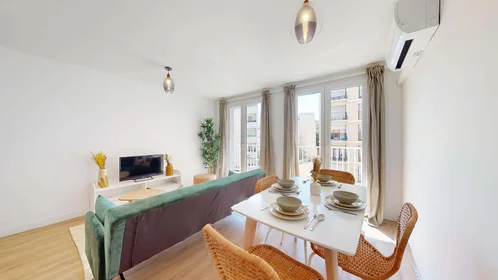 Habitación privada en 6 Rue de Ruffi, 13003 Marseille, France, imagen 11 de 20