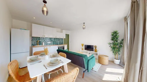 Habitación privada en 6 Rue de Ruffi, 13003 Marseille, France, imagen 13 de 20