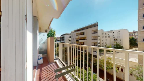 Habitación privada en 6 Rue de Ruffi, 13003 Marseille, France, imagen 19 de 20