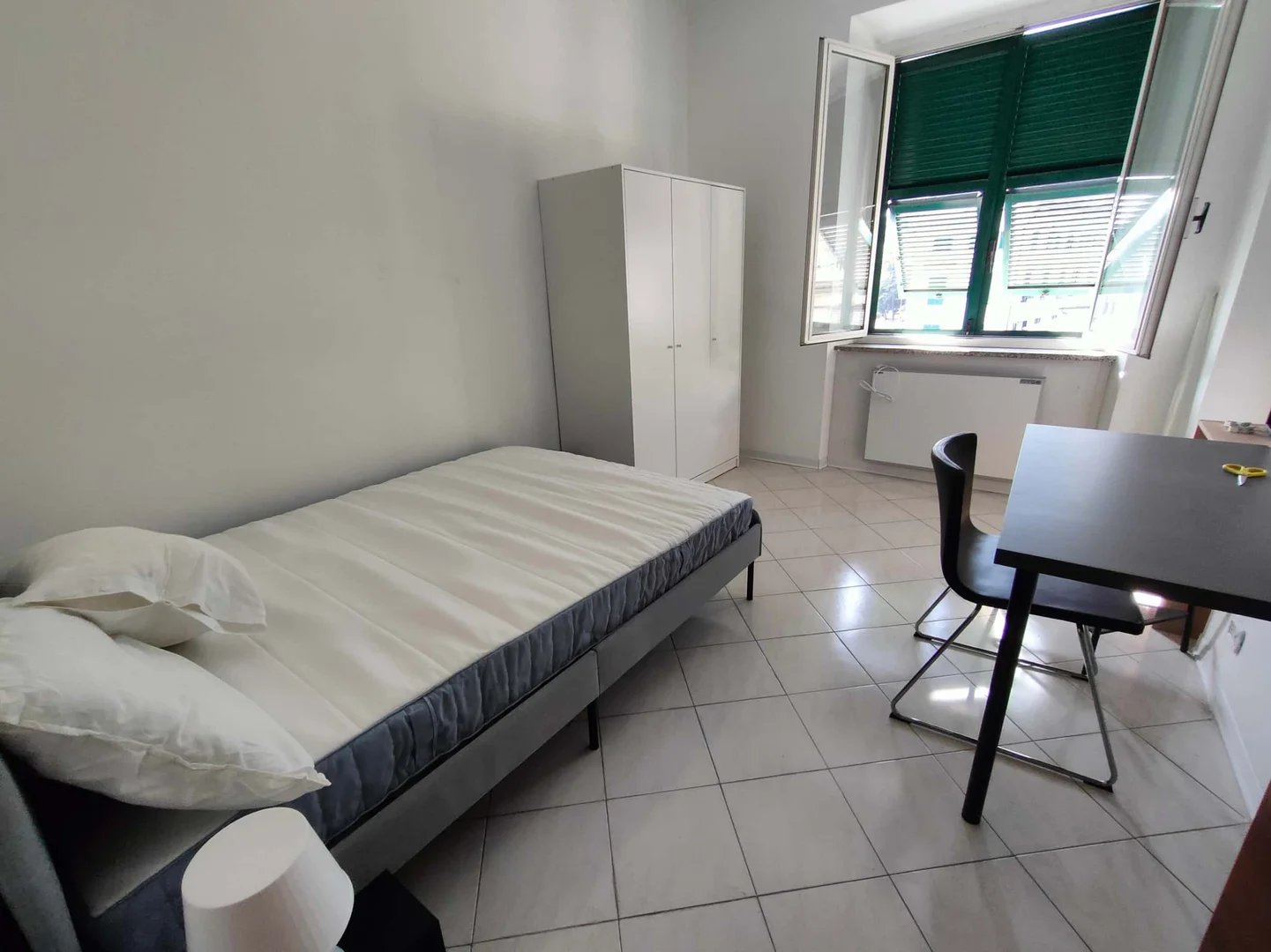 Chambre d'étudiant bon marché à proximité du campus dans 