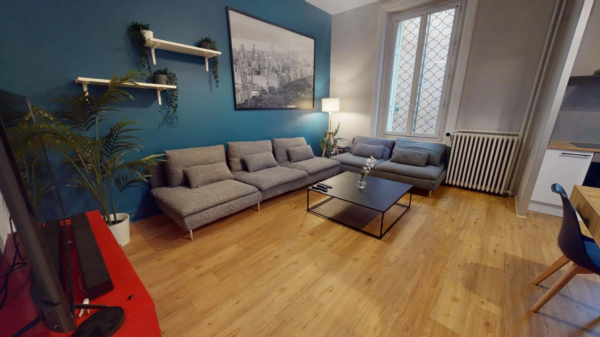 'de modern olanaklara sahip öğrenci dostu oda