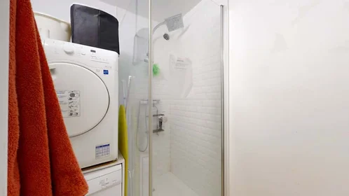 Habitación privada en 4 Pl. du Tertre, 95000 Cergy, France, imagen 14 de 22