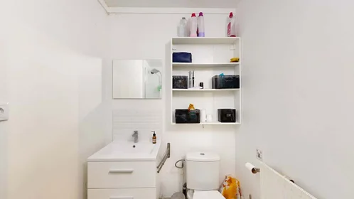 Habitación privada en 4 Pl. du Tertre, 95000 Cergy, France, imagen 15 de 22