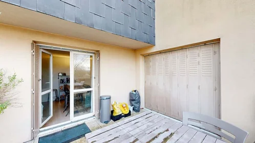 Habitación privada en 4 Pl. du Tertre, 95000 Cergy, France, imagen 20 de 22