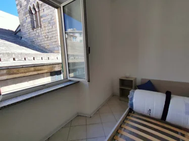 Chambre privée à Via Antonio Gramsci, 35, 16126 Genova GE, Italia, image 3 de 16