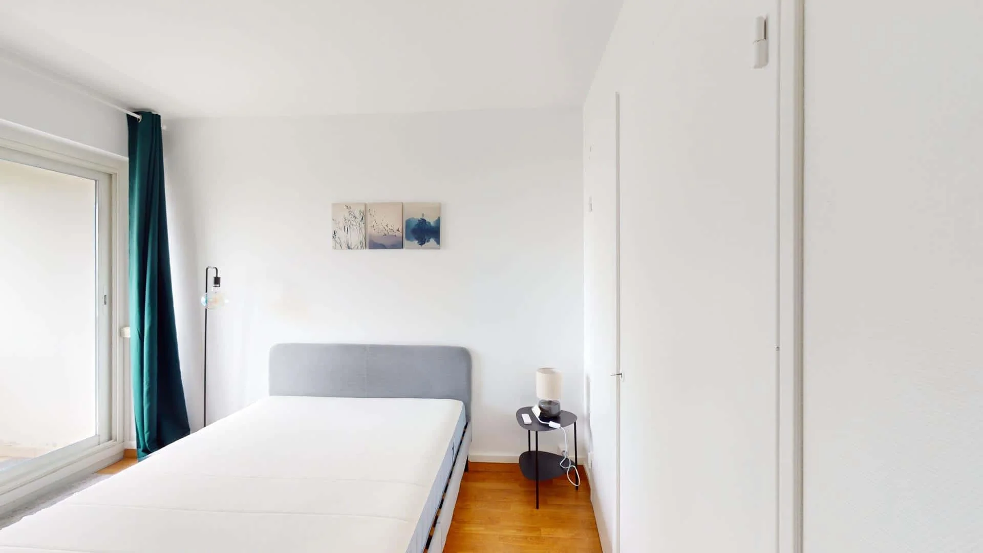 Habitación en apartamento estudiantil en alquiler en , completamente amueblado