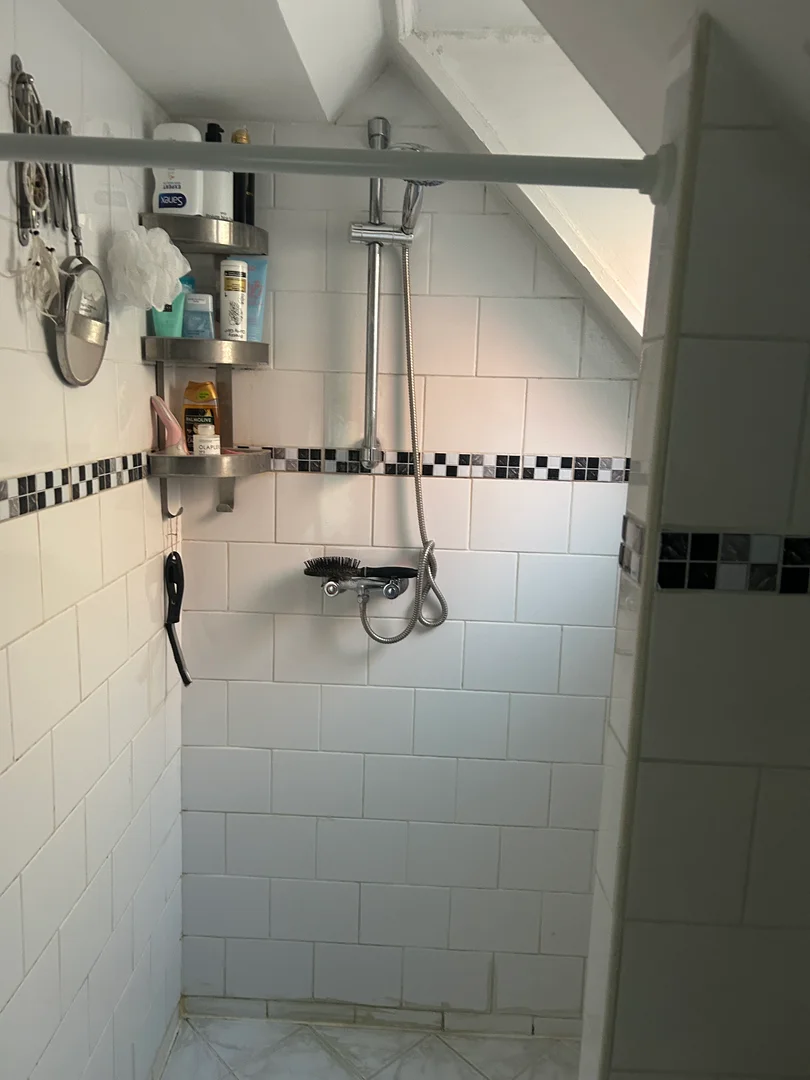 Asequible apartamento estudio con características esenciales en 
