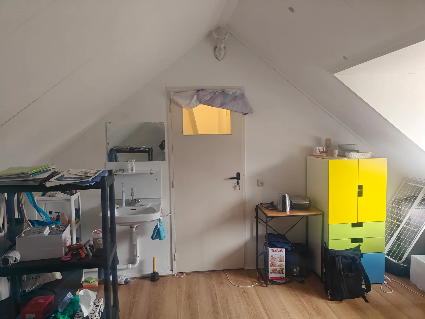 Habitación estudiantil amplia y cómoda en 