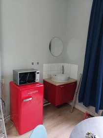 Habitación privada barata en {area}
