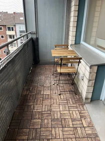 Całe miejsce Aachener Straße, obraz 7 7
