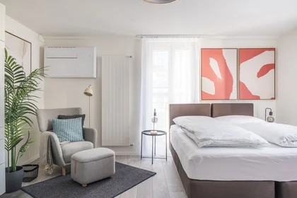 Apartamento inteiro em Zollstrasse, imagem 6 de 8