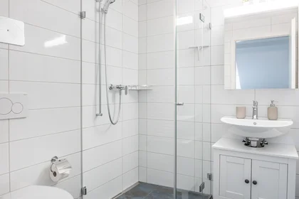 Apartamento inteiro em Zollstrasse, imagem 1 de 10
