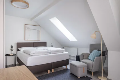 Apartamento inteiro em Zollstrasse, imagem 4 de 10