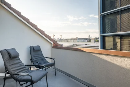 Apartamento inteiro em Zollstrasse, imagem 8 de 10