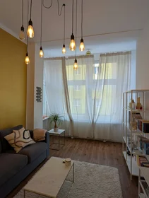 Całe miejsce Krefelder Straße, obraz 3 13