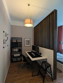 Całe miejsce Krefelder Straße, obraz 6 13