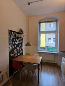 Całe miejsce Krefelder Straße, obraz 10 13